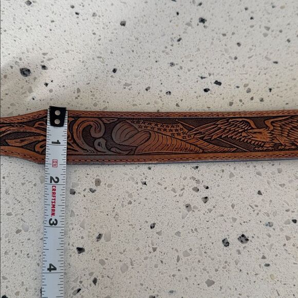 Justin Brown Leather Belt Silver-Tone Buckle USA Flag Western Embossed Size 34 - Picture 7 of 13